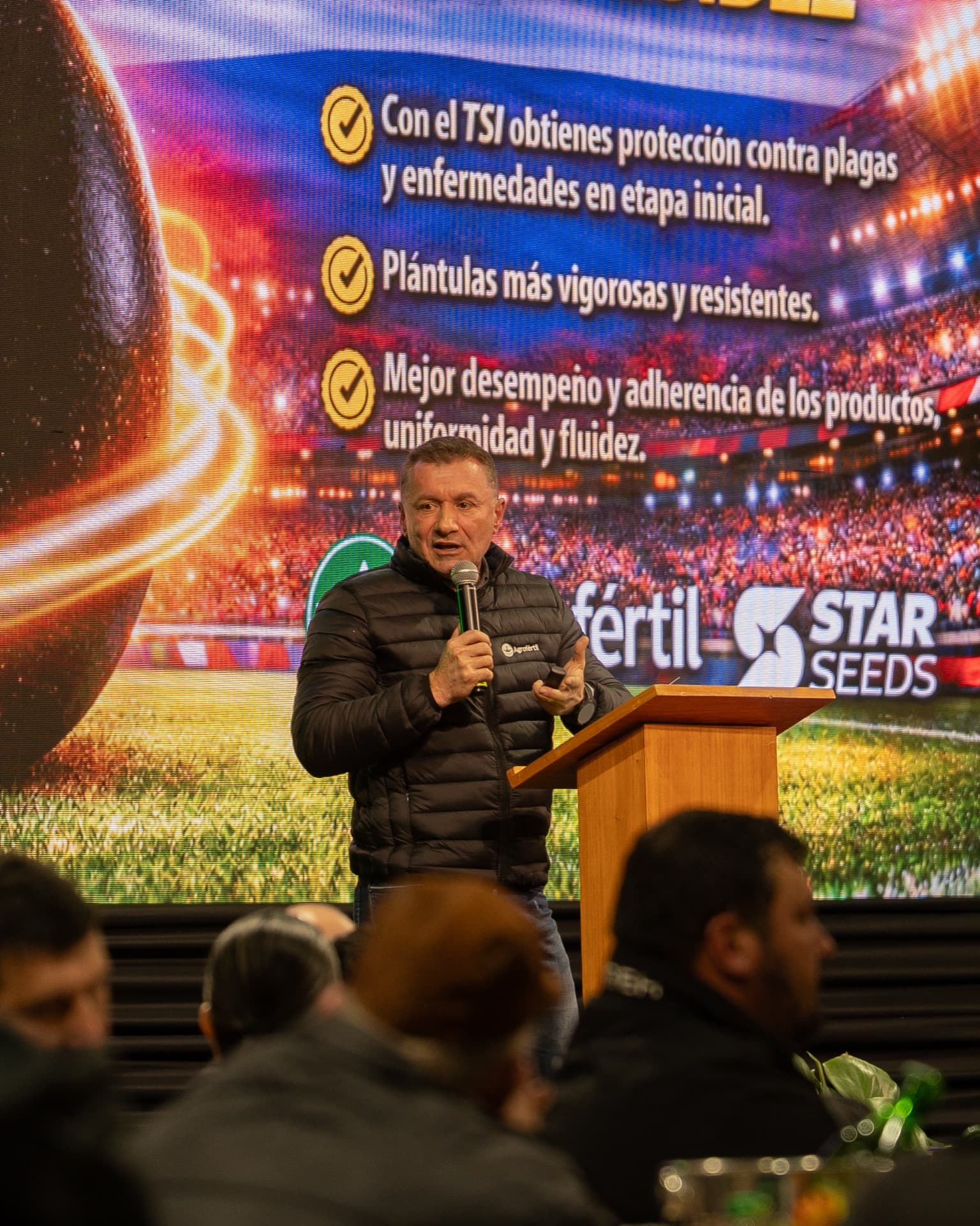 Clevison Mondardo durante la inauguración del silo Agrofértil número 30