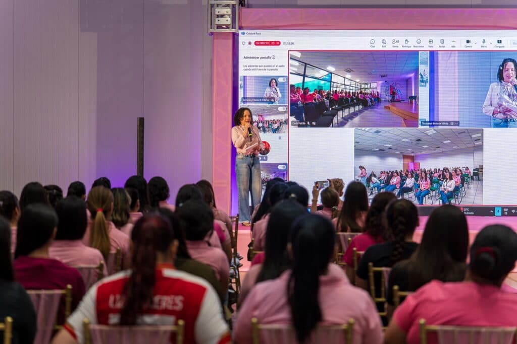 Conferencista En Vivo Virtual Octubre Rosa Sarabia