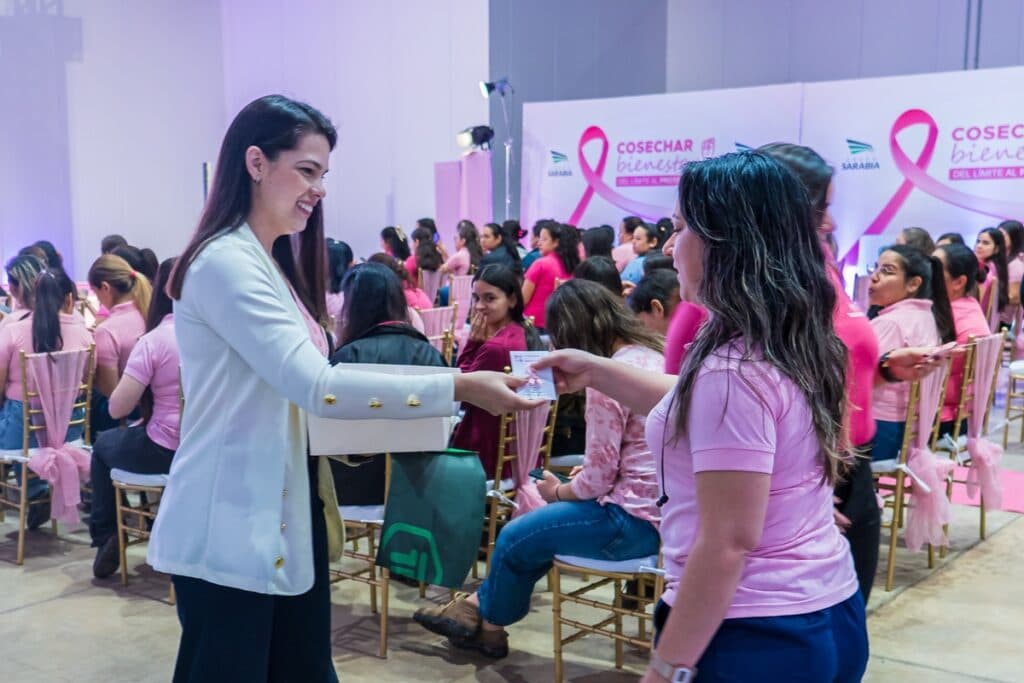 Entrega Acreditaciones Cosechar Bienestar Grupo Sarabia