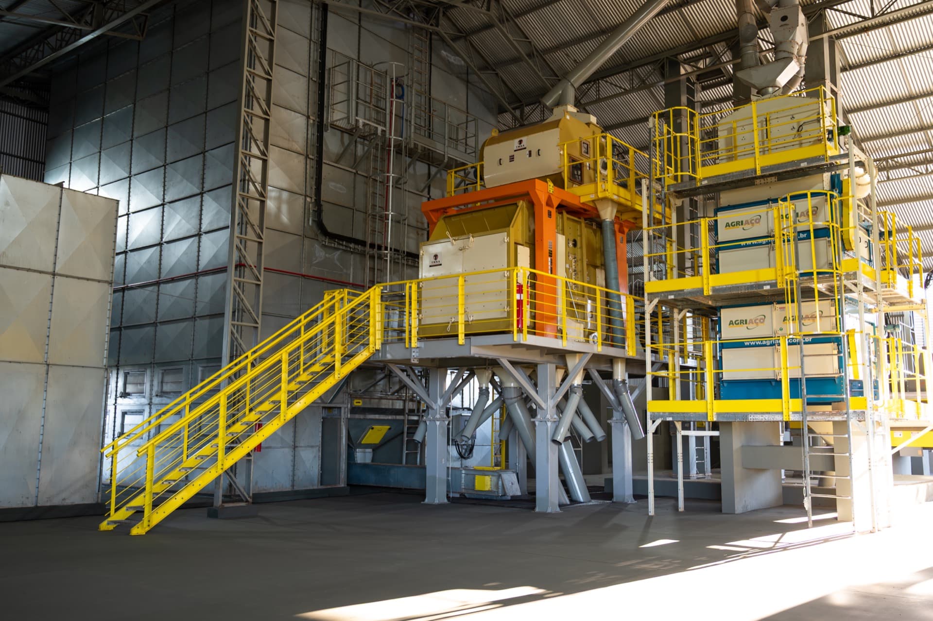 Equipamiento de limpieza y secado del nuevo silo Agrofértil